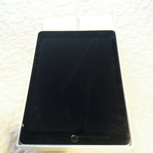 Ipdad pro 9.7 NO LONGER available